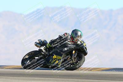 media/Jan-12-2025-CVMA (Sun) [[be1d2b16e3]]/Race 3-Amateur Supersport Middleweight/